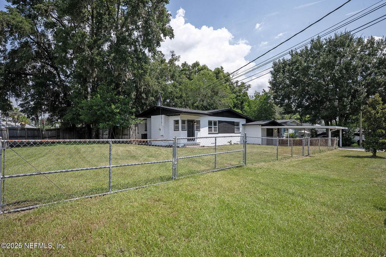 5757 Cedar Park Lane - Photo 1