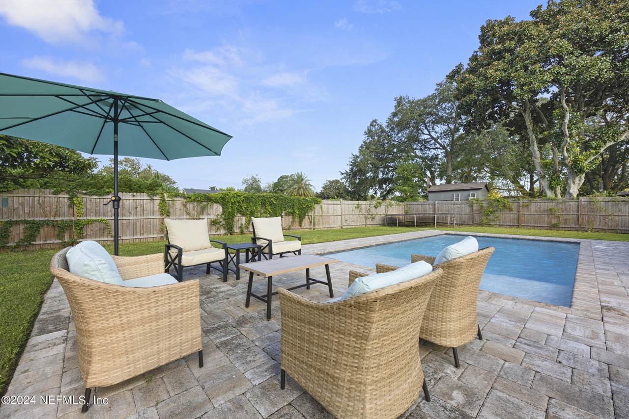 99 Dolphin Boulevard - Photo 1