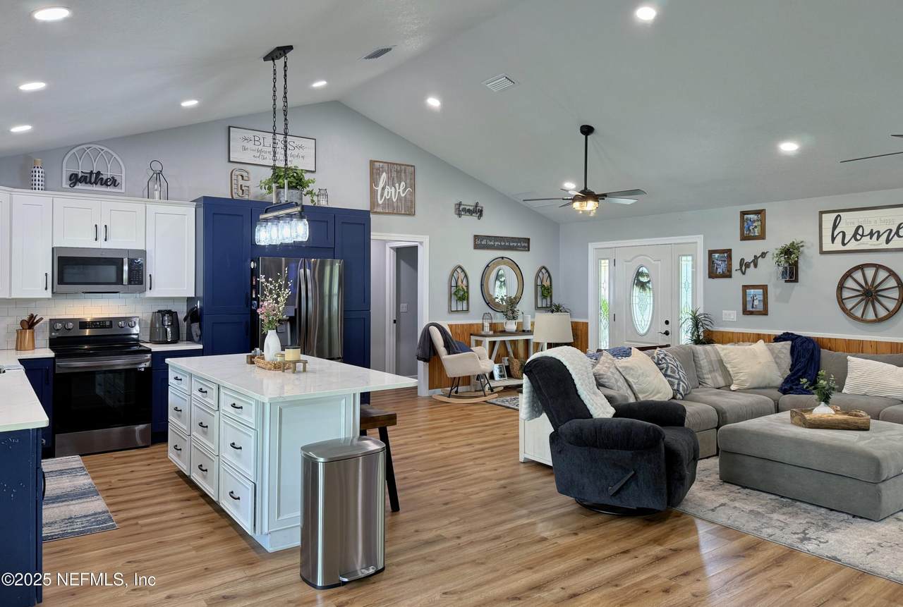 117 Dixie Street - Photo 1