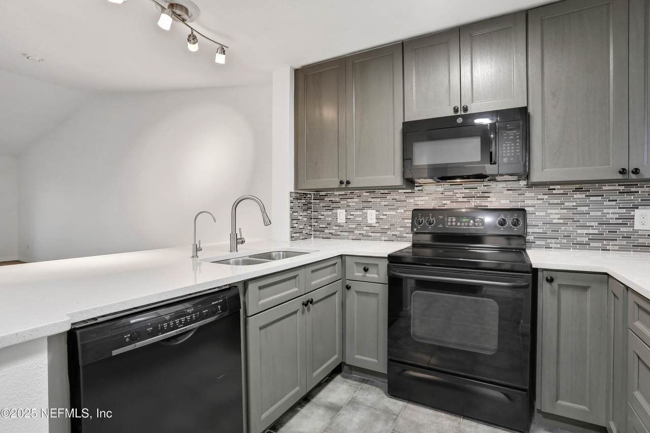 7 Arbor Club Drive - Photo 1