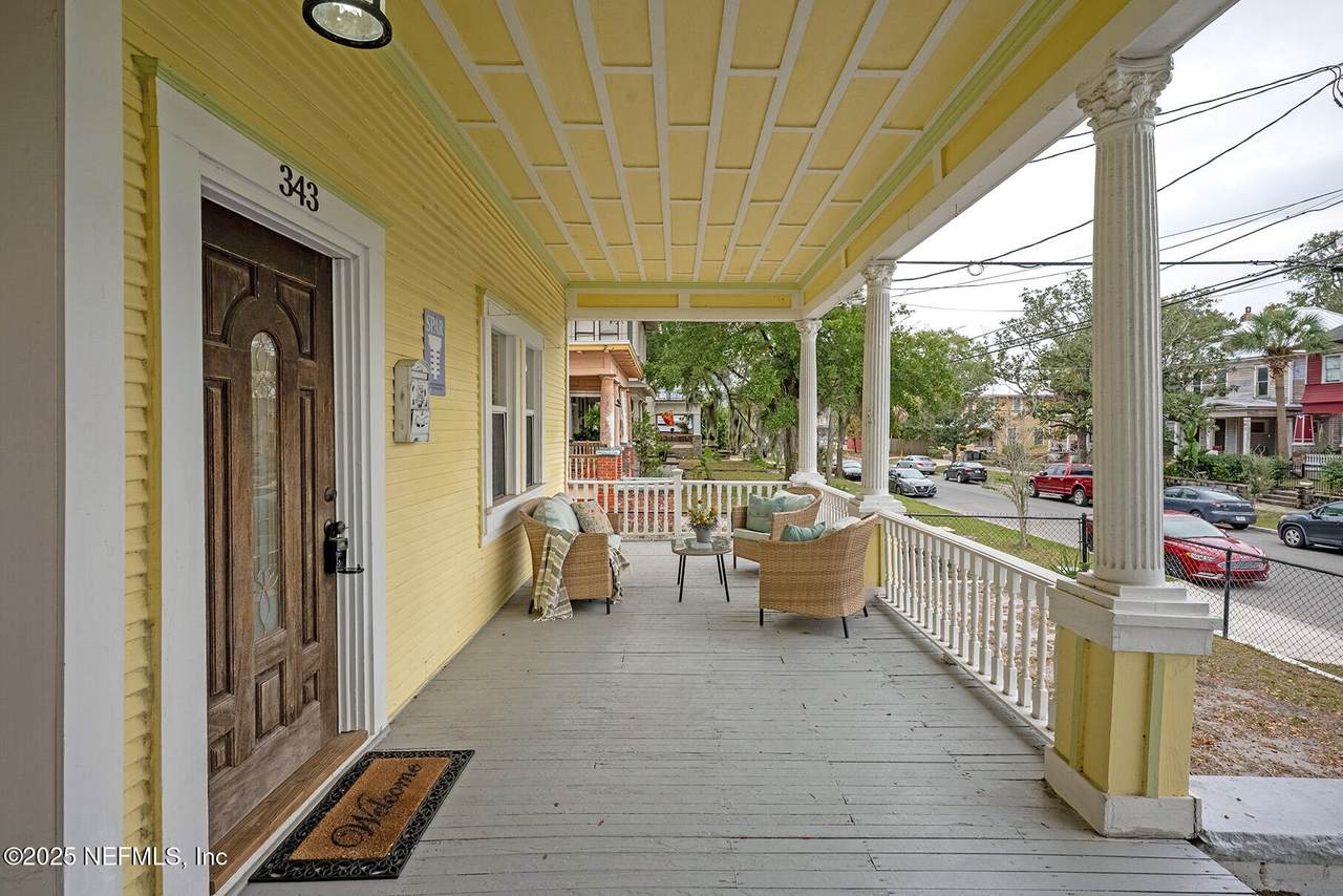 https://bt-photos.global.ssl.fastly.net/nefar/1280_boomver_2_2107431-2.jpg