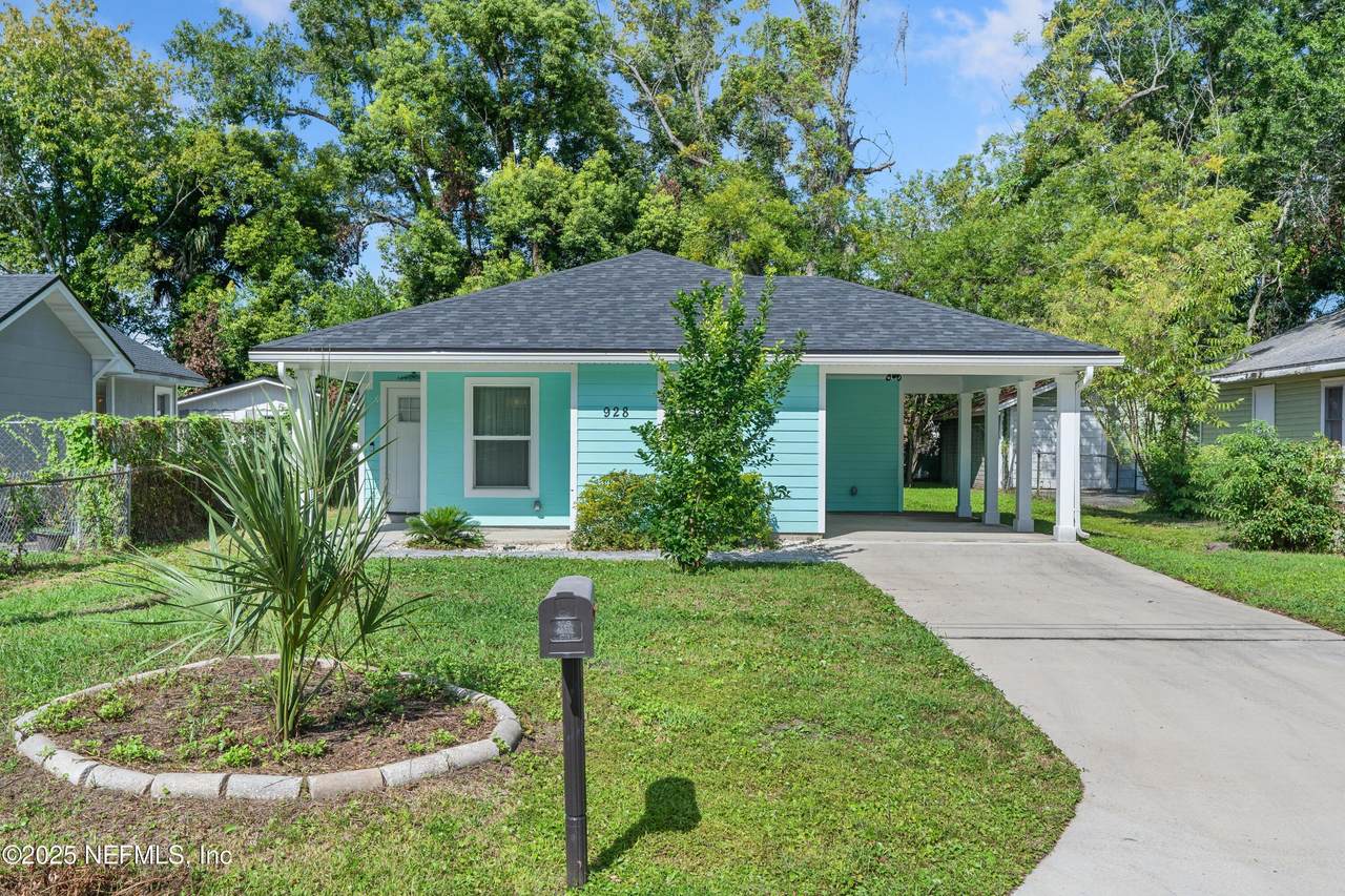 928 Allison Street - Photo 1