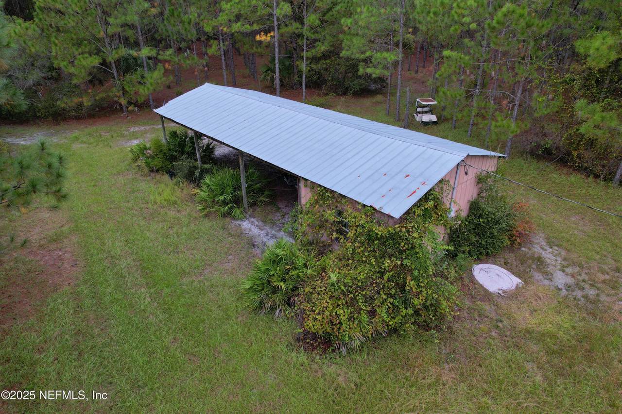 139 Lakeway Drive - Photo 1