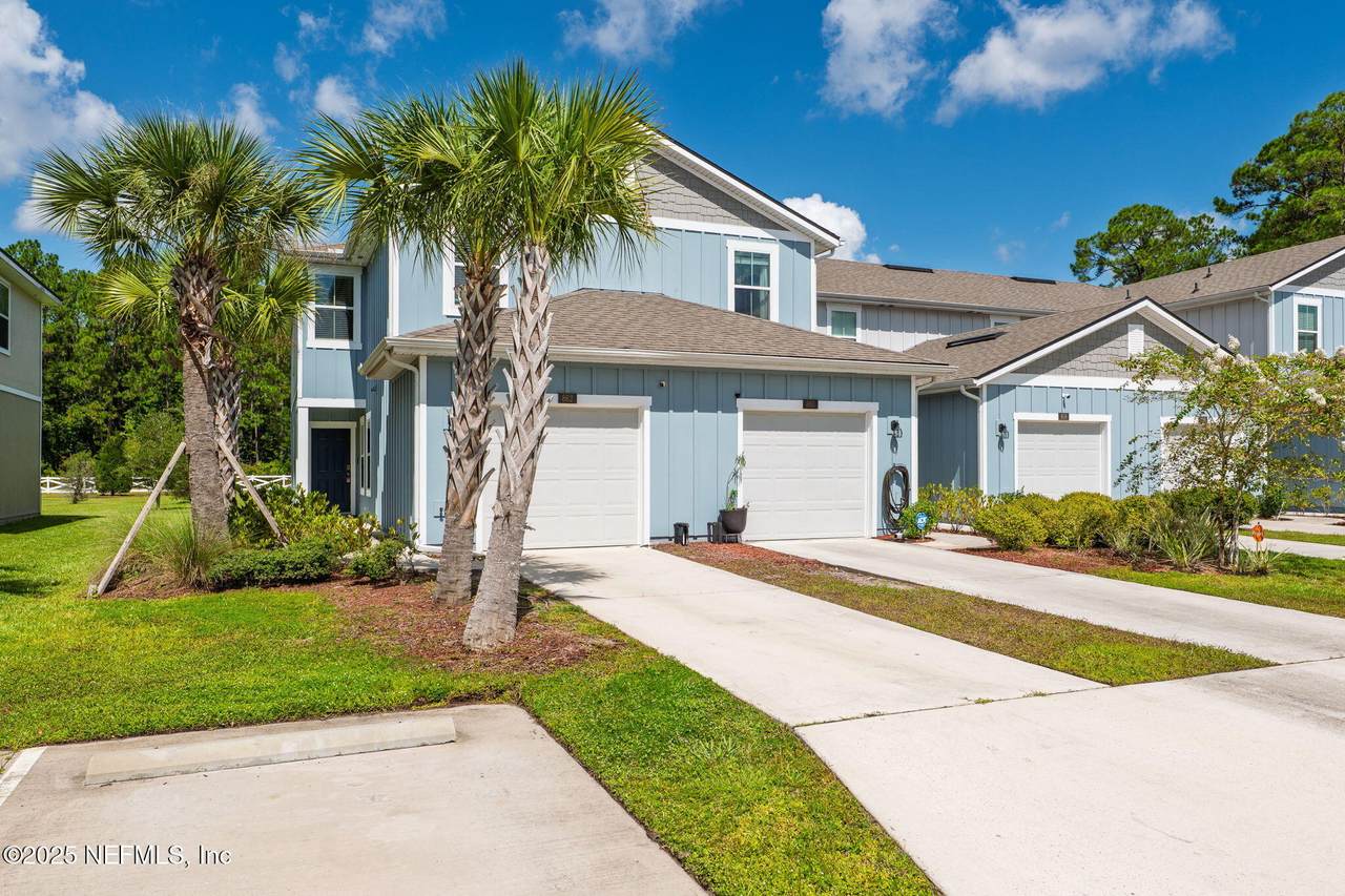 862 Capitol Parkway - Photo 1