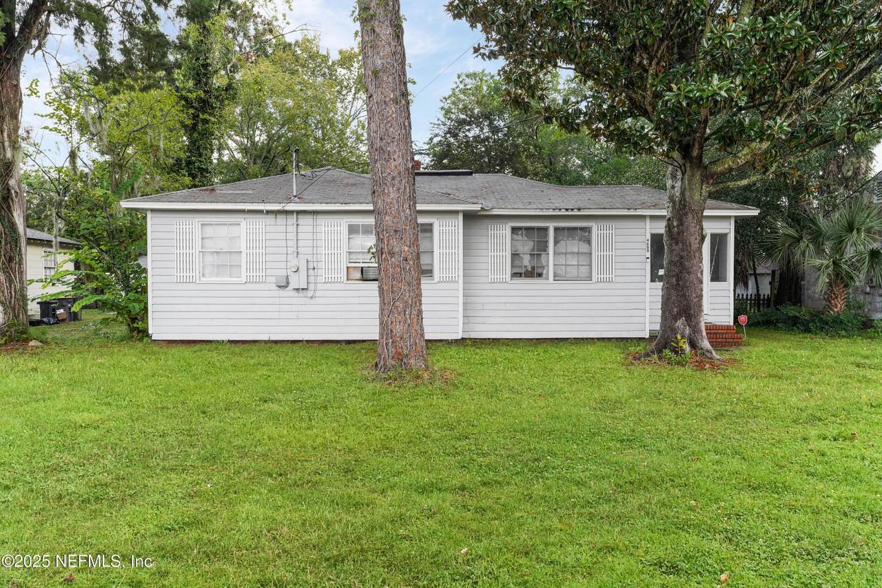 4609 Cambridge Road - Photo 1