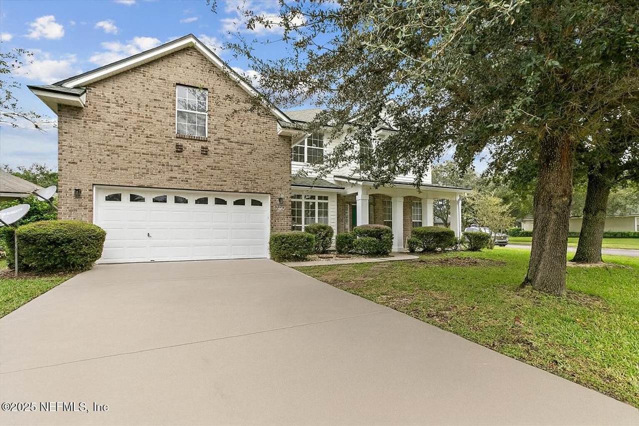 1700 Windover Place - Photo 1