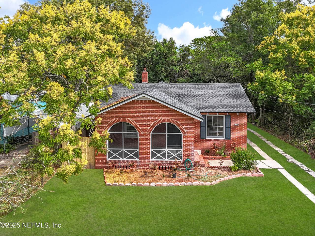 2057 Southampton Road - Photo 1