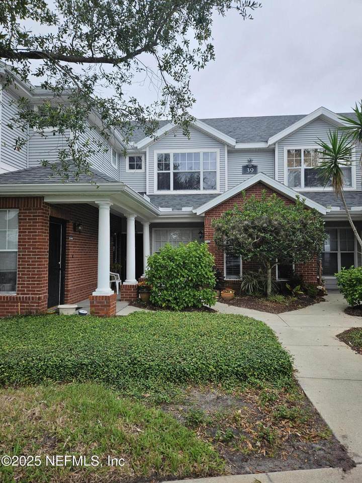 39207 Harbour Vista Circle - Photo 1