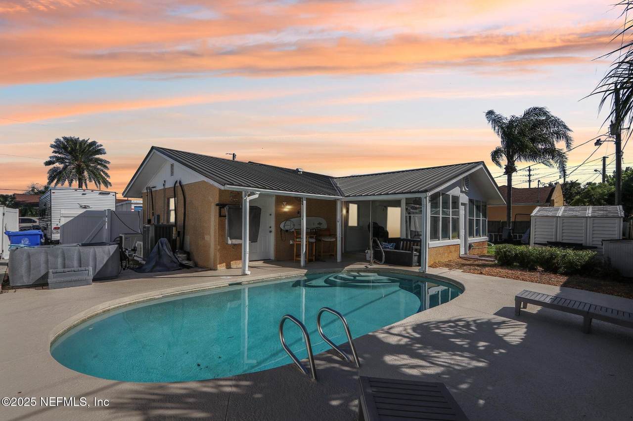 209 Tropic Way - Photo 1