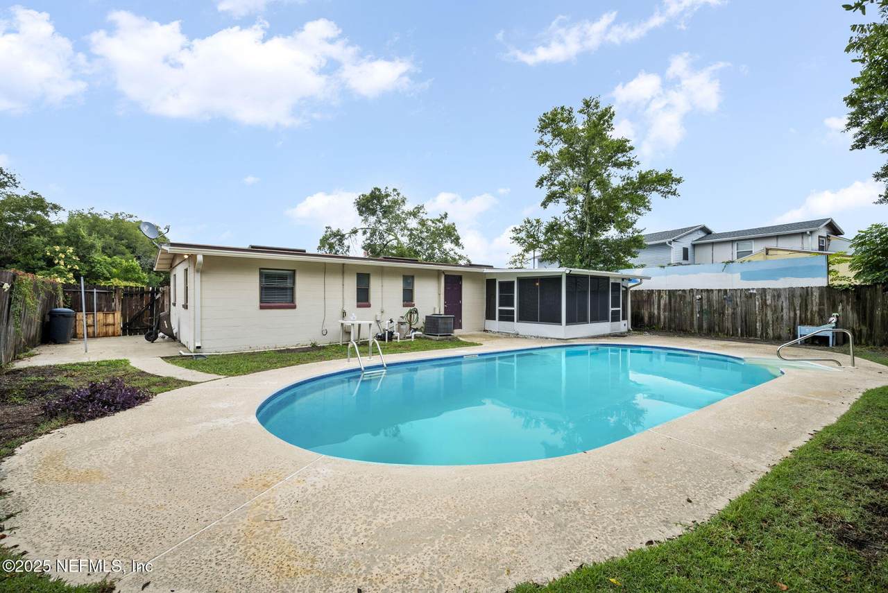 431 Valderia Drive - Photo 1