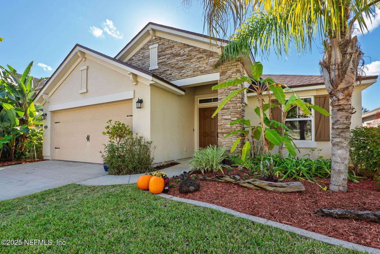 322 Captiva Drive - Photo 1