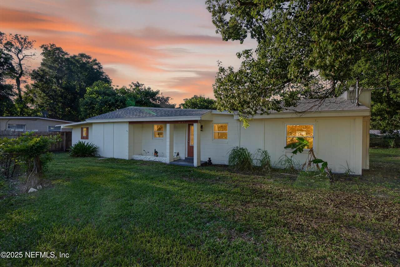 6923 King Arthur Road - Photo 1