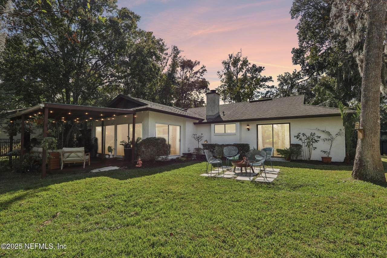 103 Neptune Court - Photo 1