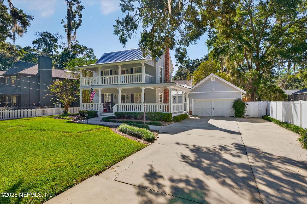 2734 Loretto Road - Photo 1