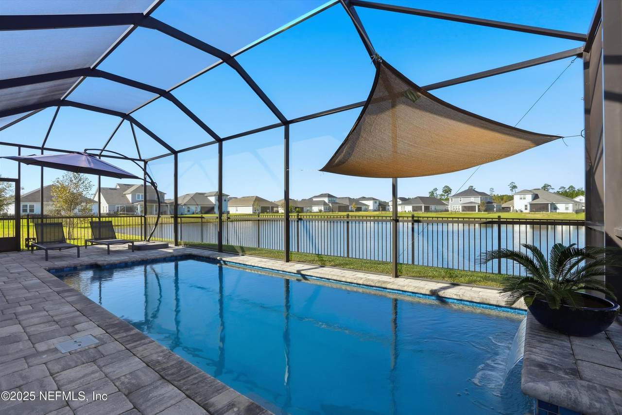 62 Country Fern Drive - Photo 1