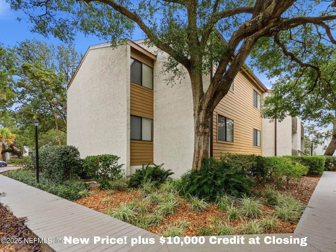 2886 Forest Ridge Drive - Photo 1