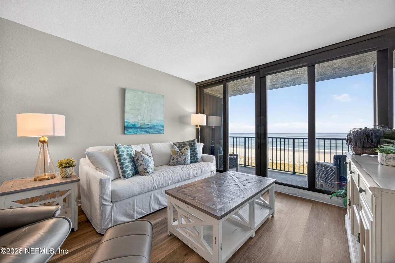 601 1ST Street - Photo 1