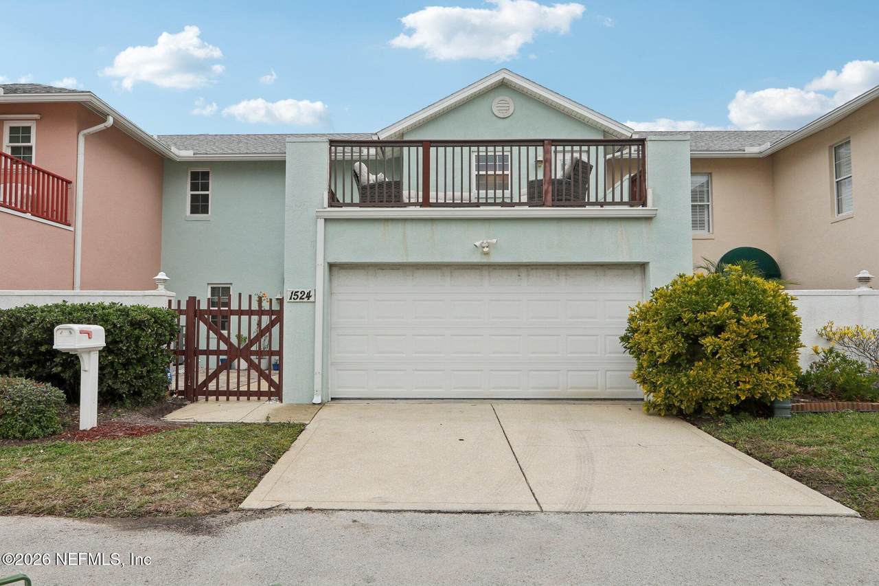 1524 1ST Street - Photo 1