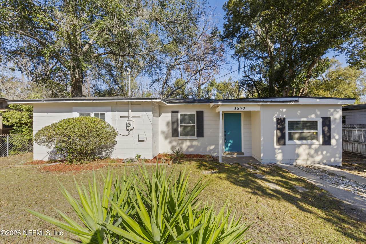 5873 Oaklane Drive - Photo 1