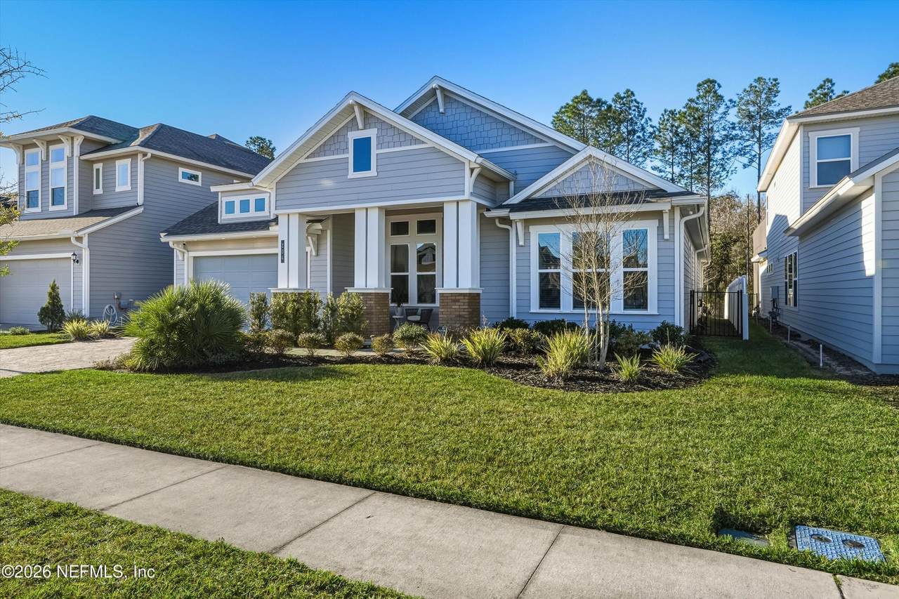 204 Courtney Chase Drive - Photo 1