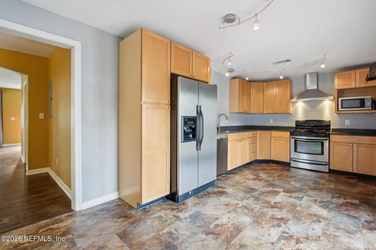 4649 Cambridge Road - Photo 1