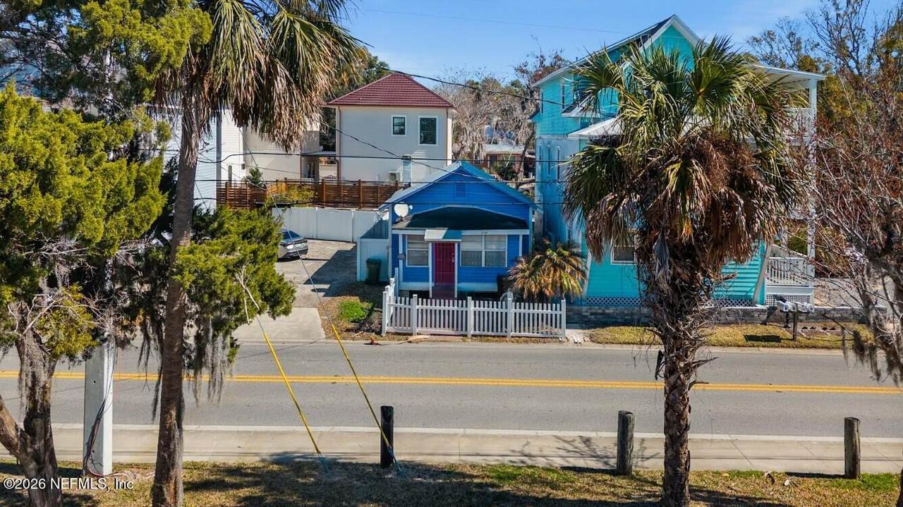 173 Riberia Street - Photo 1