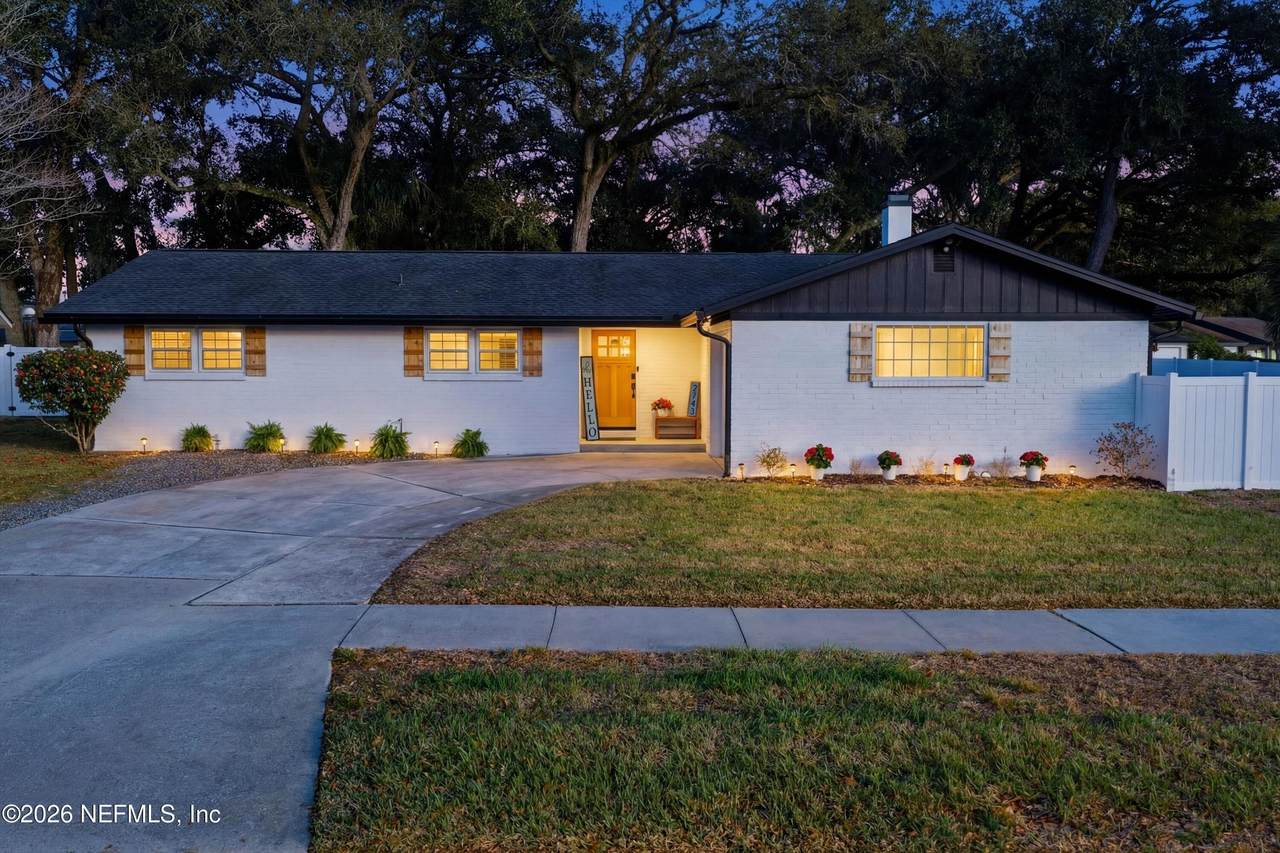 2743 America Avenue - Photo 1