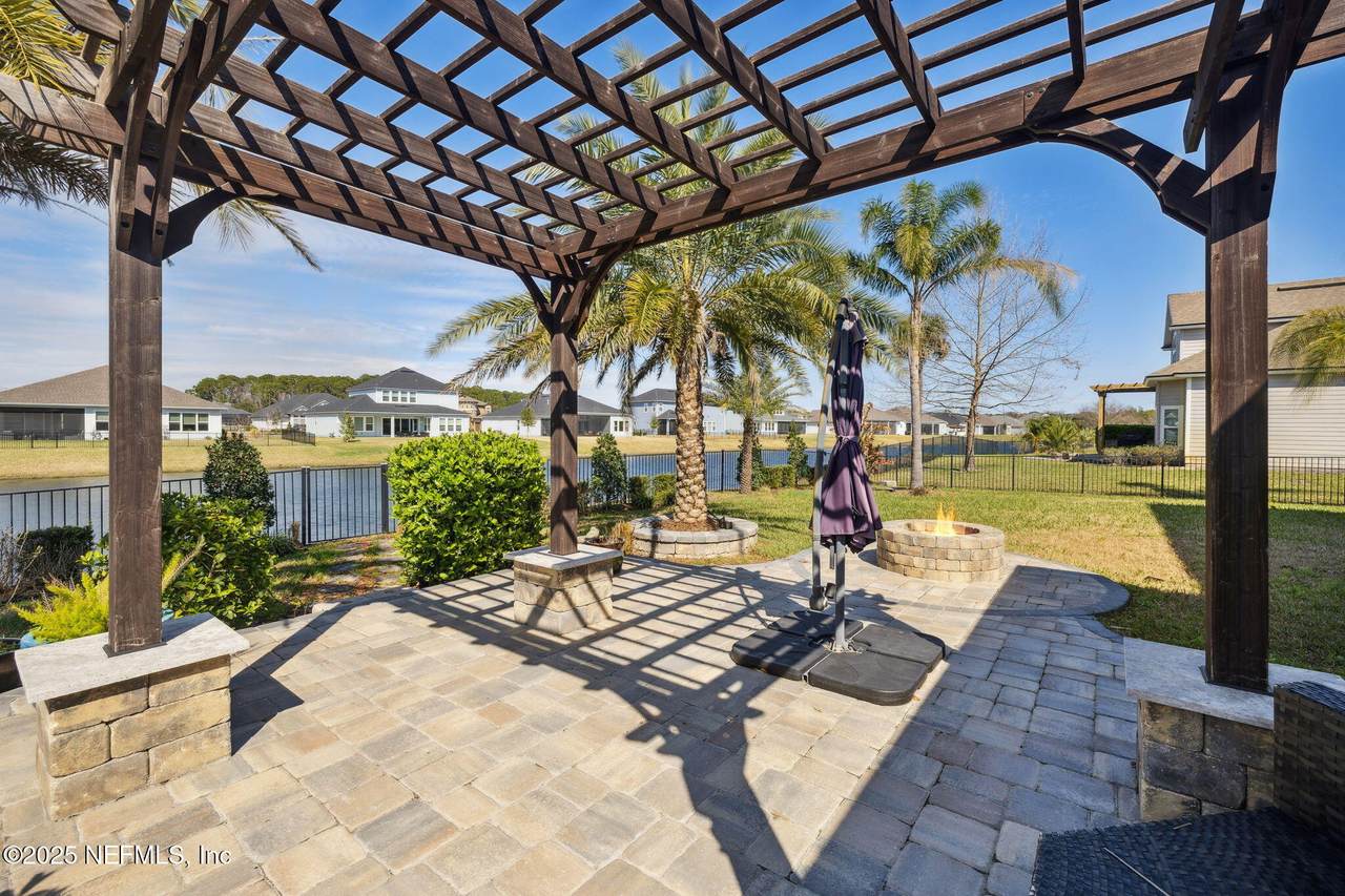 5140 Clapboard Creek Drive - Photo 1