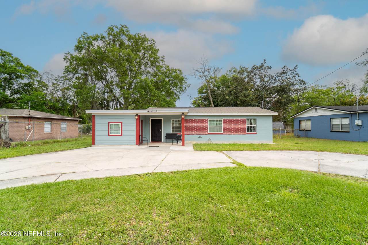 5150 Broadway Avenue - Photo 1