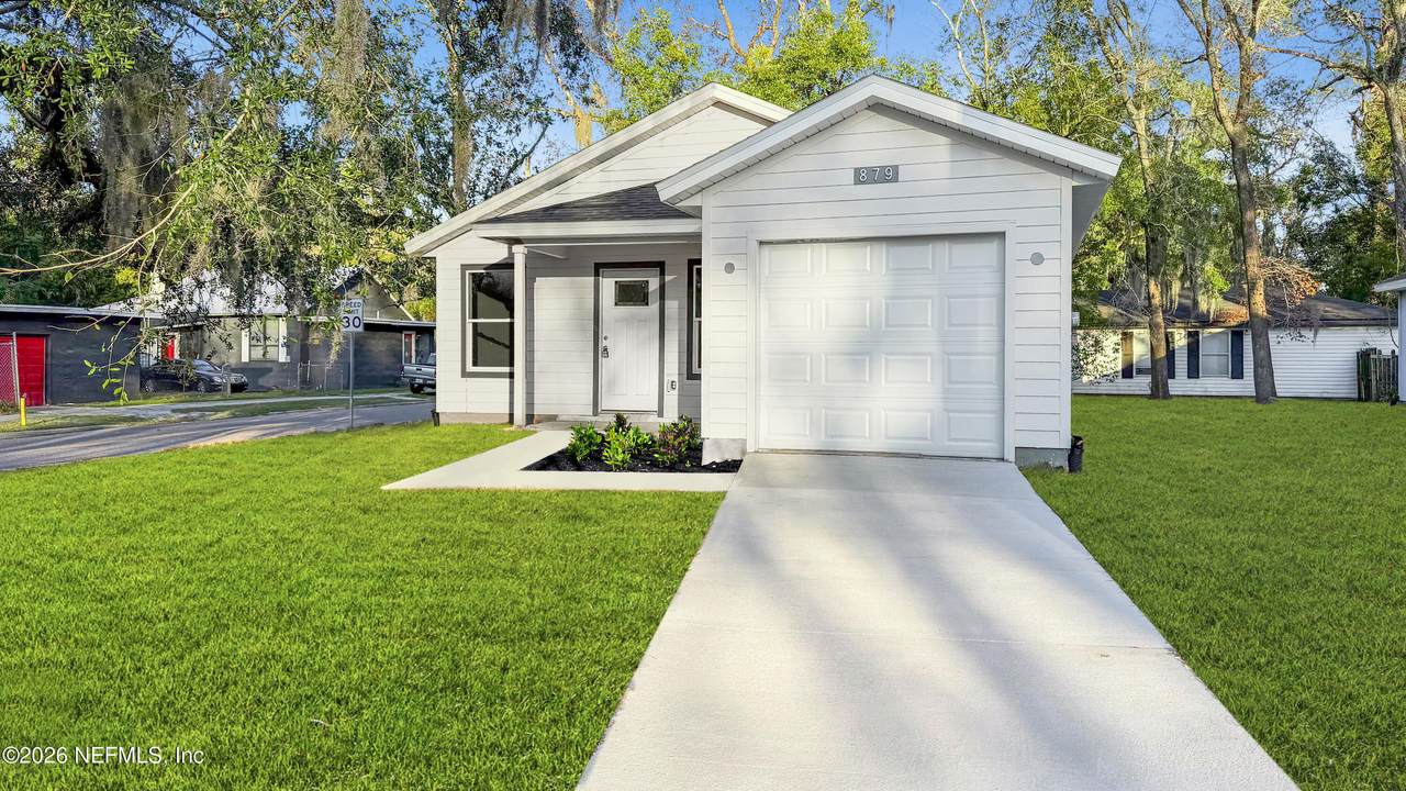 879 Mcduff Avenue - Photo 1