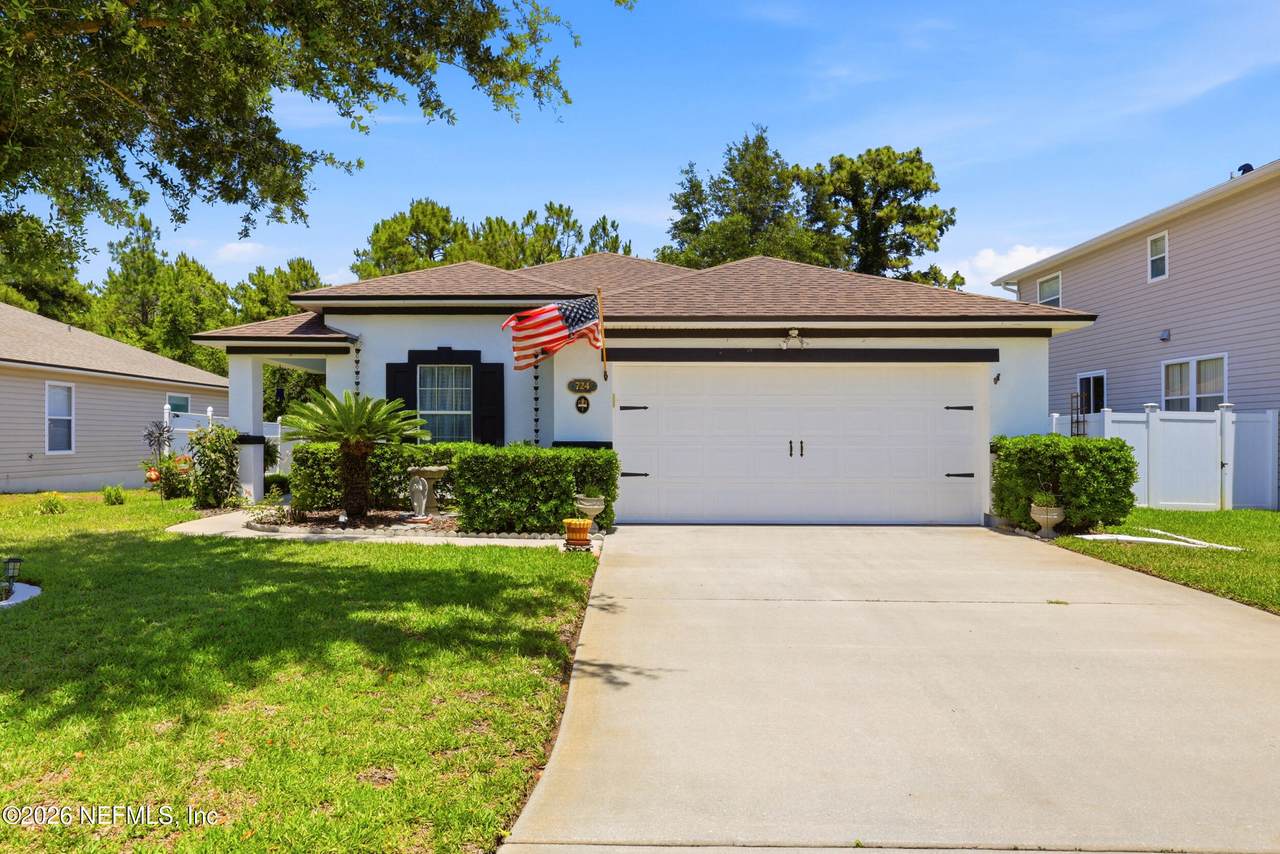 724 Rembrandt Avenue - Photo 1