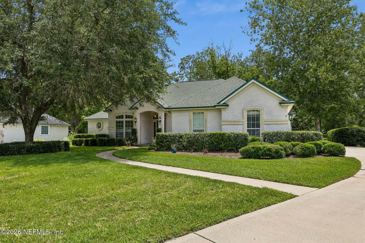 1715 Colonial Drive - Photo 1