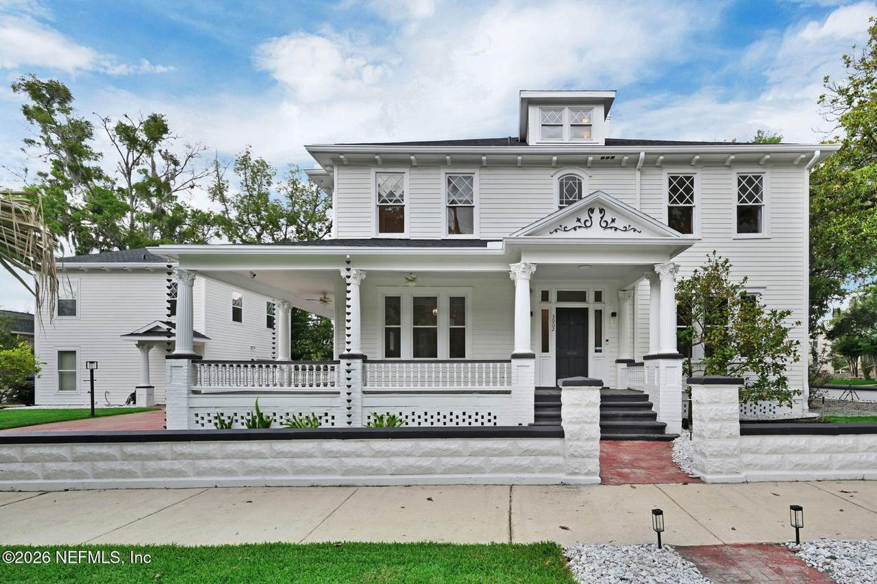 3002 Riverside Avenue - Photo 1