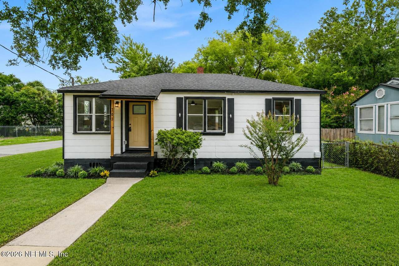 703 King Street - Photo 1