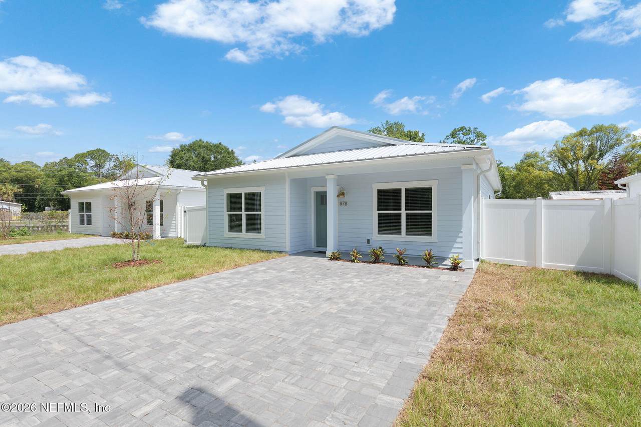 878 4TH Street - Photo 1