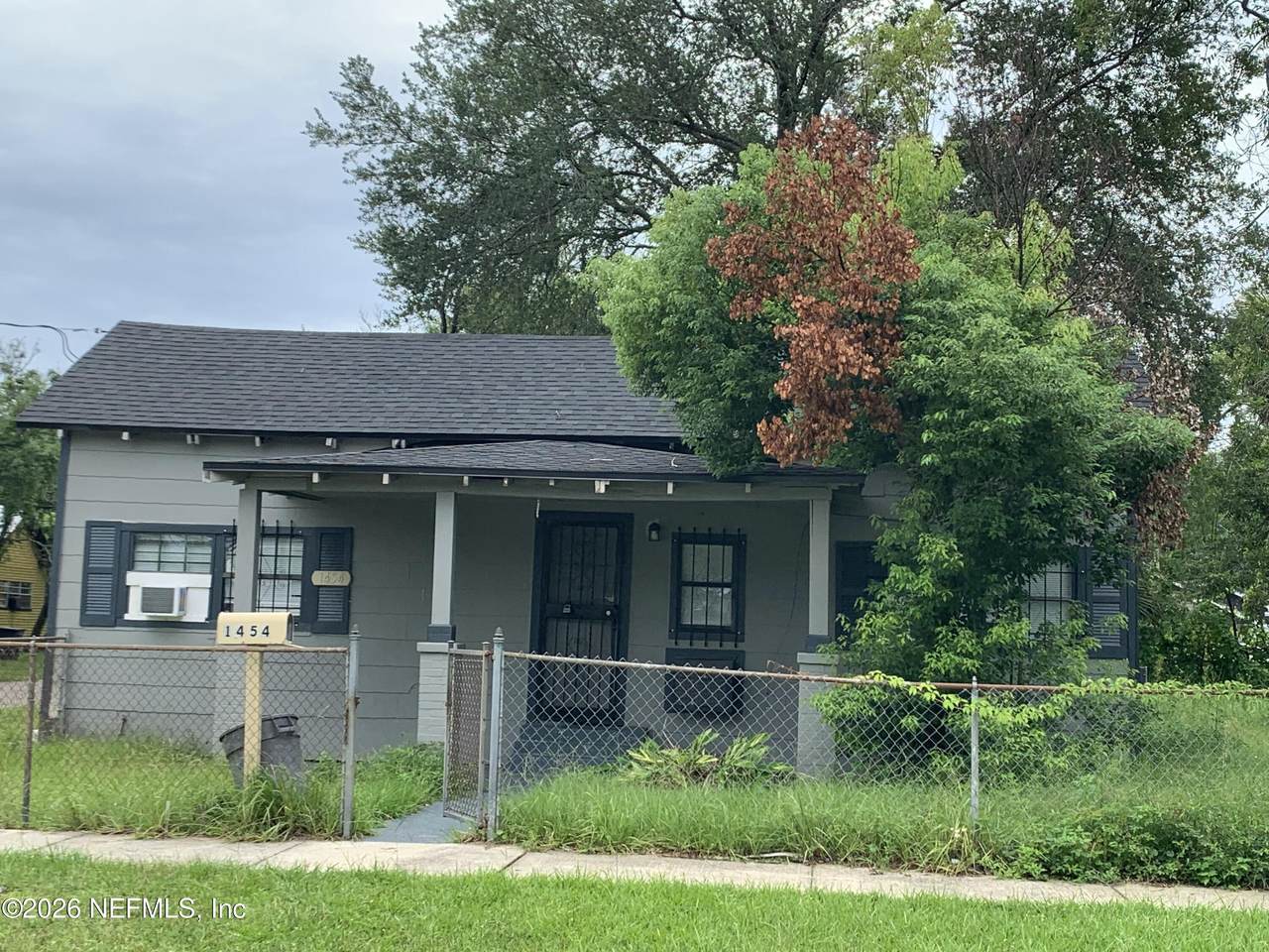 1454 6TH Street - Photo 1