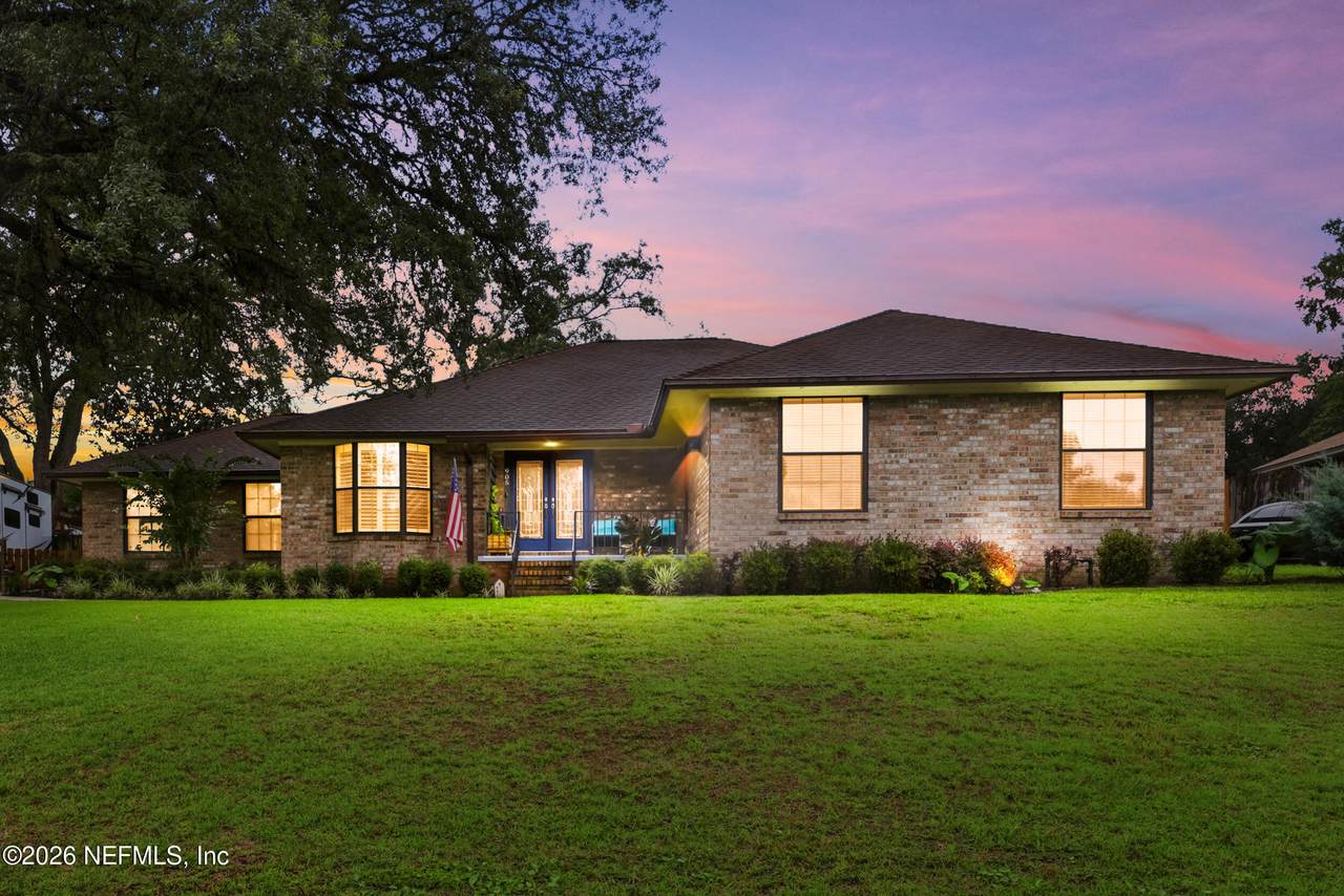 905 Middleridge Court - Photo 1