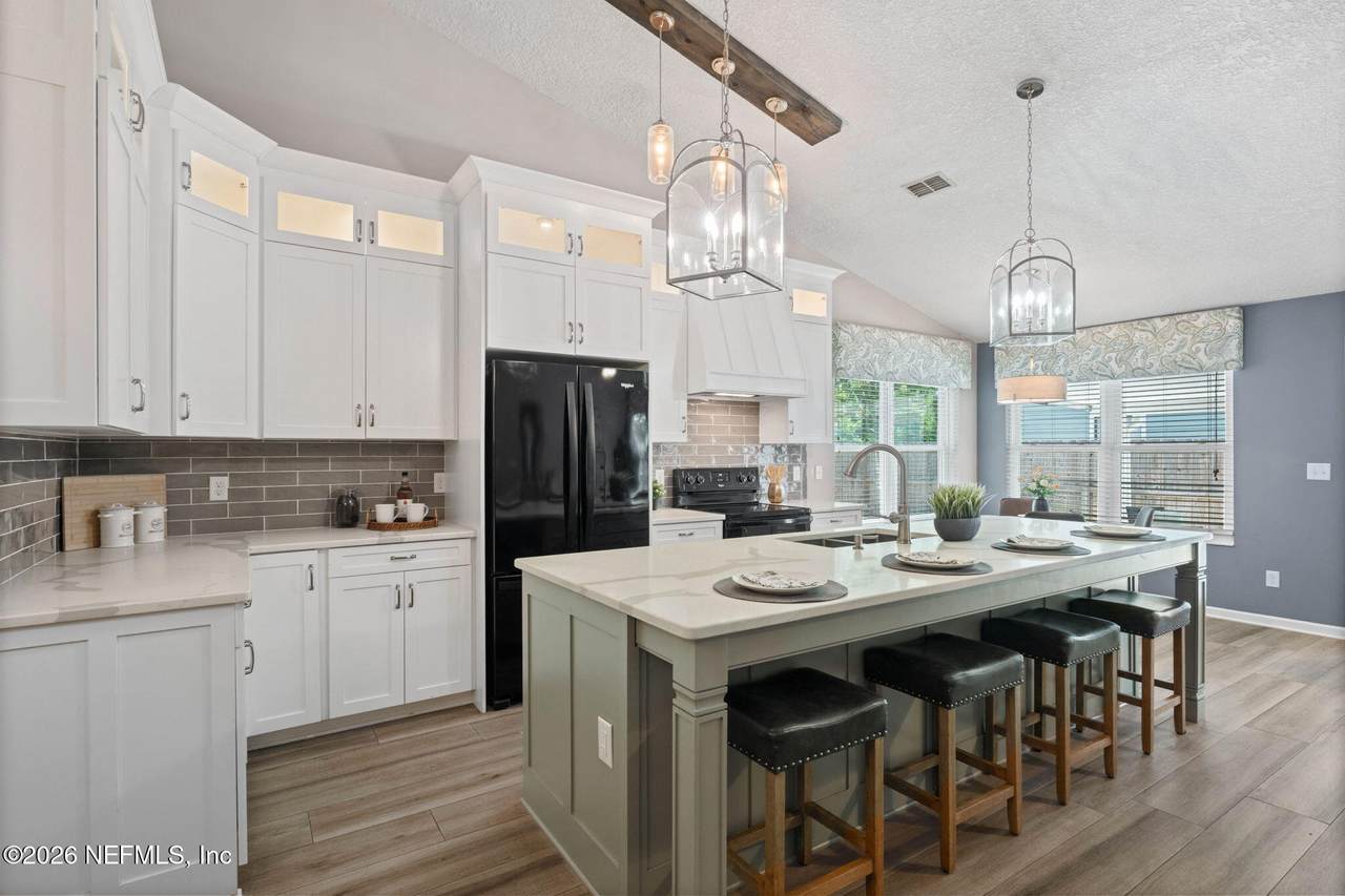 11450 Dustin Court - Photo 1