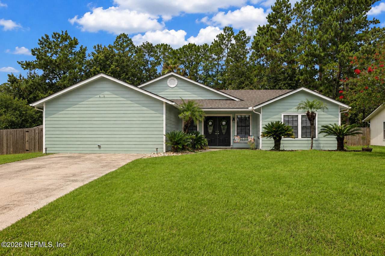 1864 Sherwood Drive - Photo 1