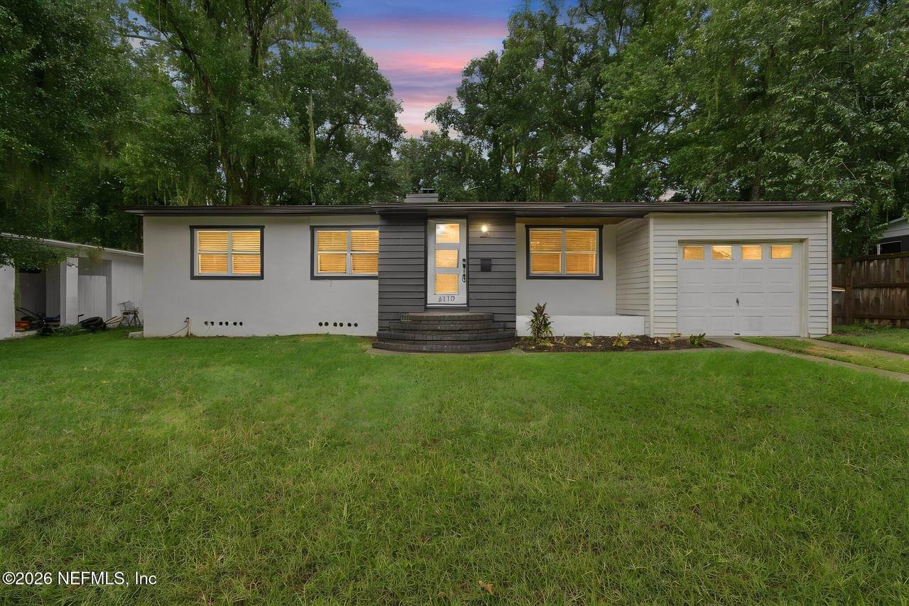 2119 Mercer Circle - Photo 1