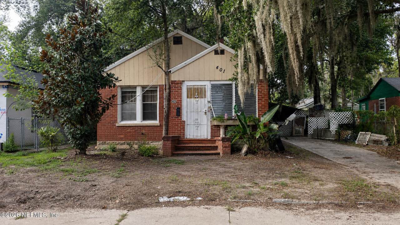 401 44TH Street - Photo 1