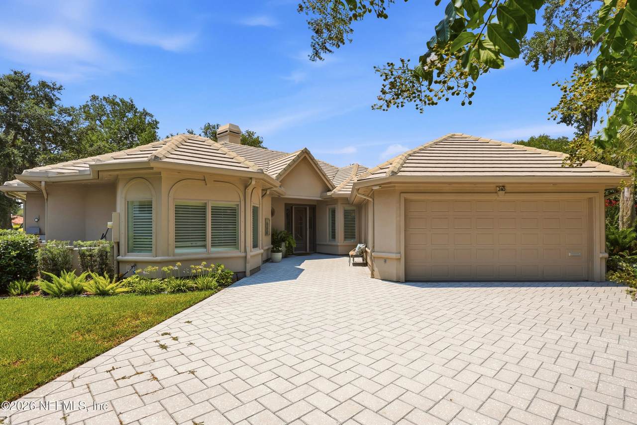 240 Laurel Lane - Photo 1