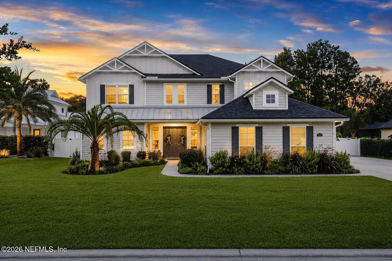 3323 Southern Oaks Drive - Photo 1