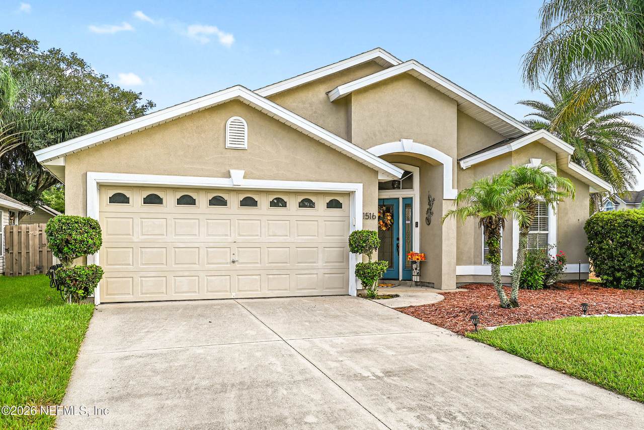 1516 Greenway Place - Photo 1