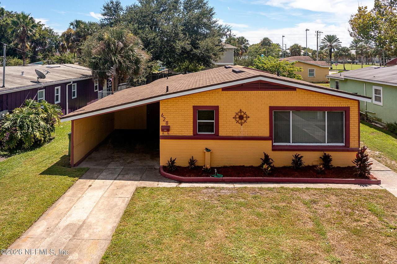 628 3RD Avenue - Photo 1