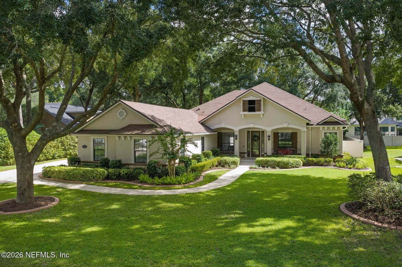 824 Peppervine Avenue - Photo 1