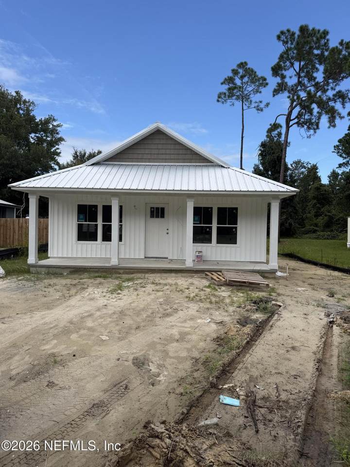908 Kennedy Drive - Photo 1