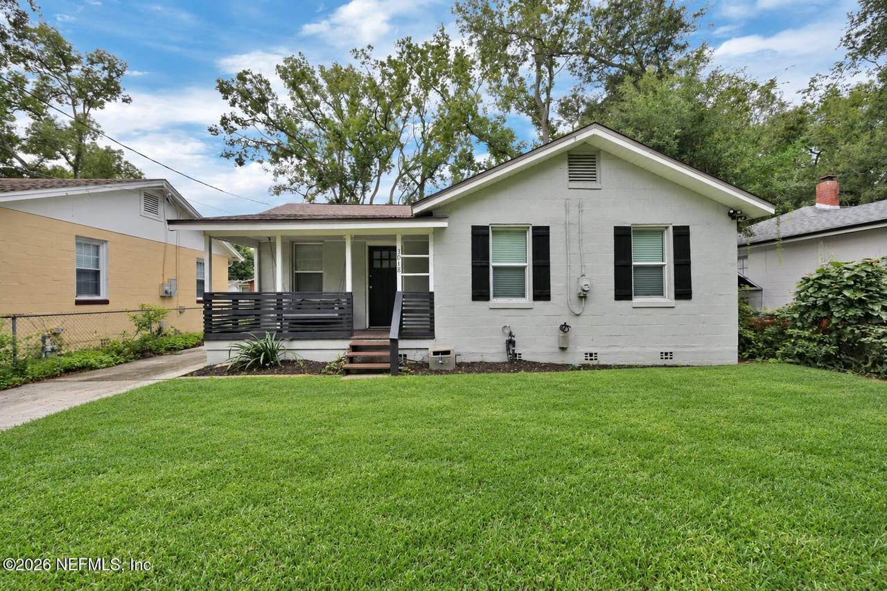 3018 Myra Street - Photo 1