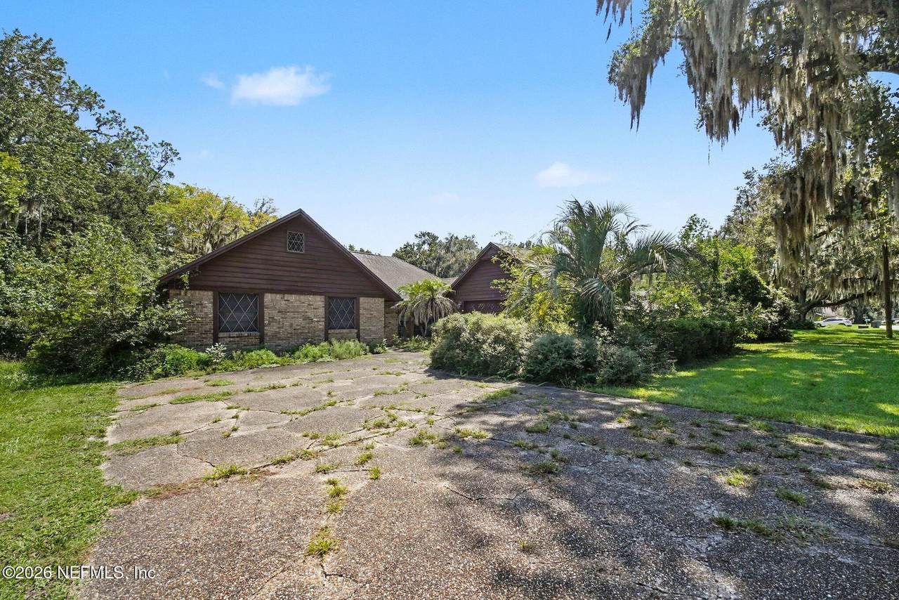 5207 River Park Villas Drive - Photo 1