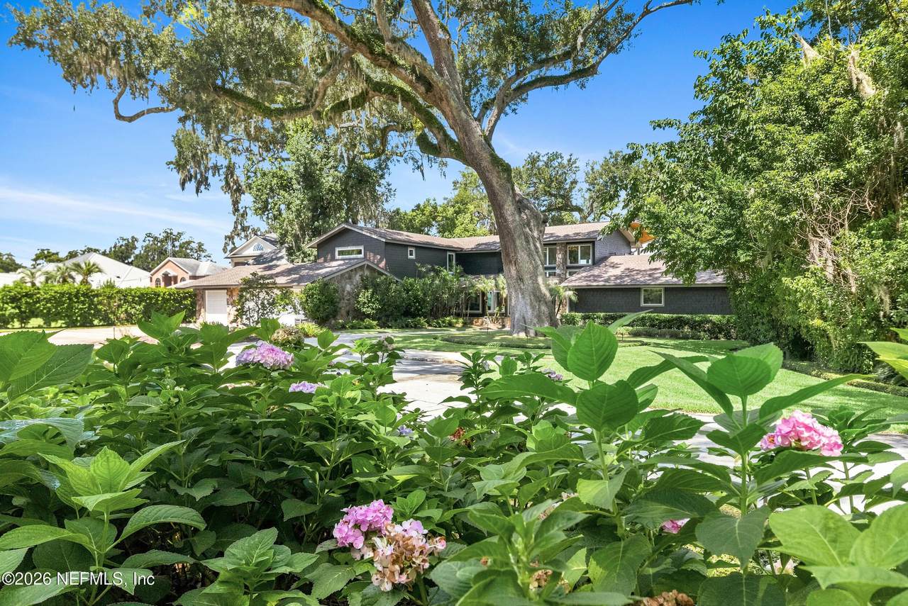 3076 Isser Lane - Photo 1
